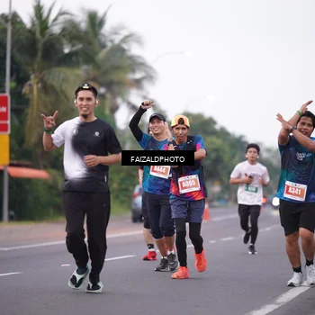Runner Photo 4439496