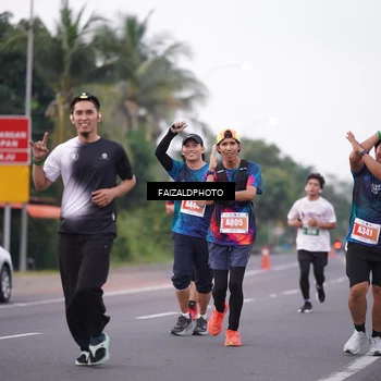 Runner Photo 4439503
