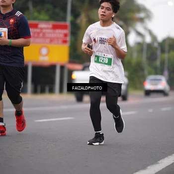 Runner Photo 4439566