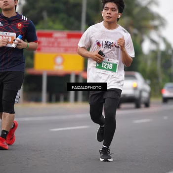 Runner Photo 4439573