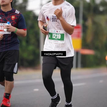 Runner Photo 4439593