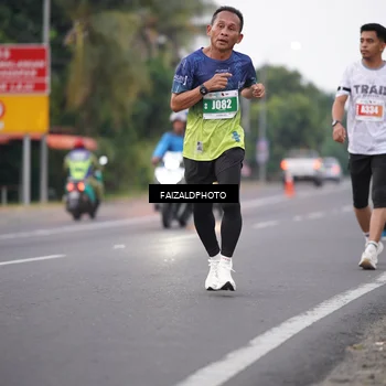 Runner Photo 4439651