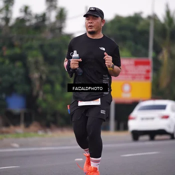 Runner Photo 4439818