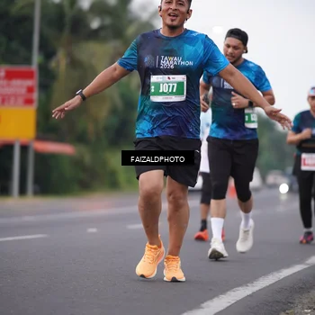 Runner Photo 4439853