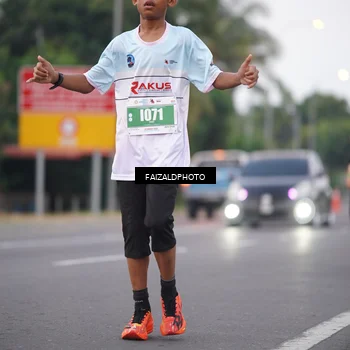 Runner Photo 4439946