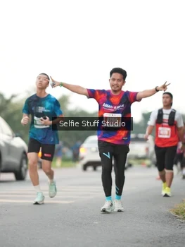 Runner Photo 4440303