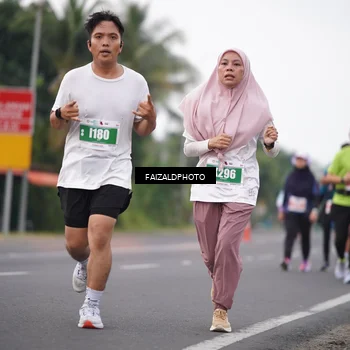 Runner Photo 4440404