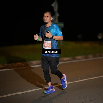 Runner Photo 4440405