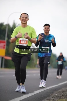 Runner Photo 4440473