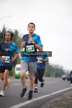 Runner Photo 4440598