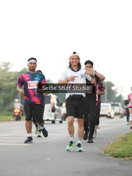 Runner Photo 4440618
