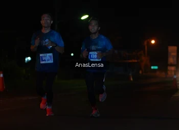 Runner Photo 4440649