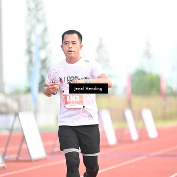 Runner Photo 4441367