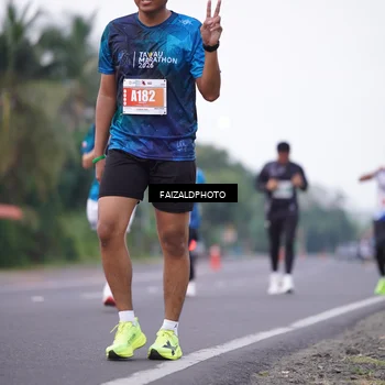 Runner Photo 4441399