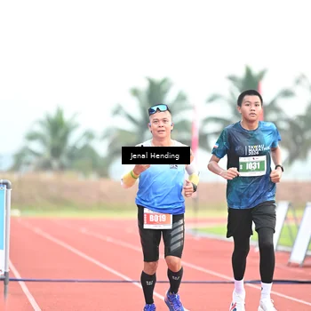 Runner Photo 4441435