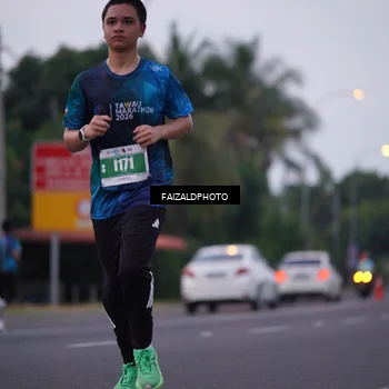 Runner Photo 4441671