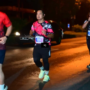 Runner Photo 4442209