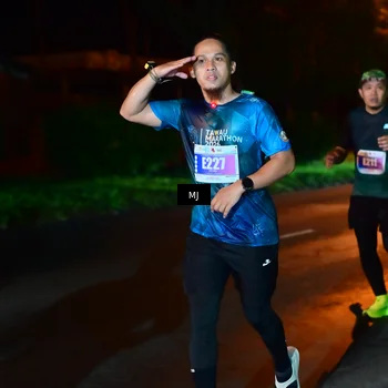 Runner Photo 4442288