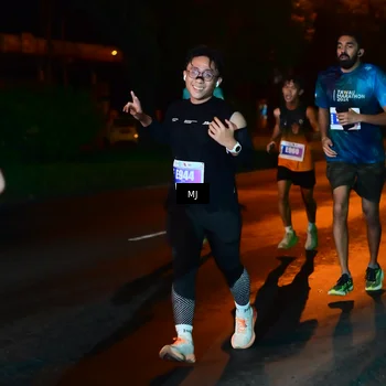 Runner Photo 4442506