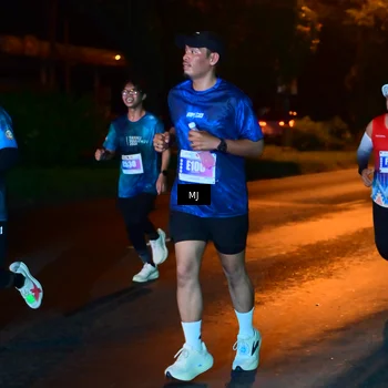 Runner Photo 4442667