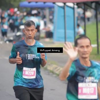 Runner Photo 4442677