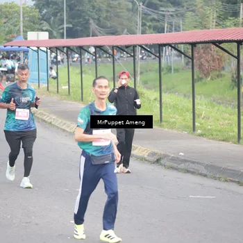 Runner Photo 4442705