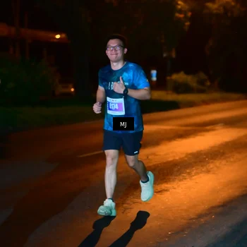 Runner Photo 4443064