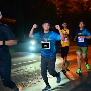 Runner Photo 4443537