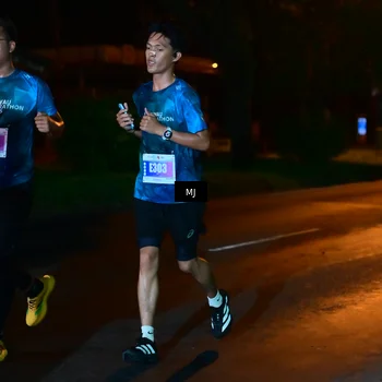 Runner Photo 4443567