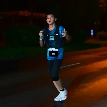 Runner Photo 4443798
