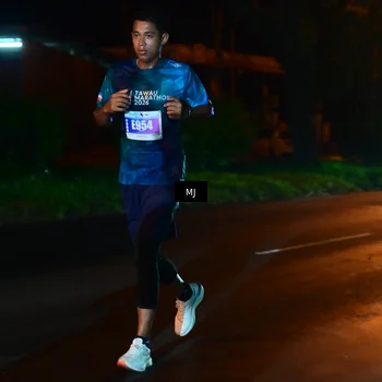 Runner Photo 4443845