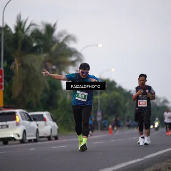 Runner Photo 4443946
