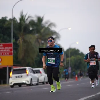 Runner Photo 4443993