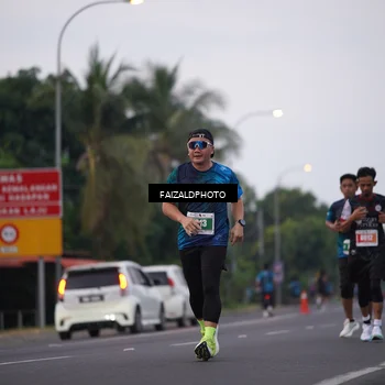 Runner Photo 4443994