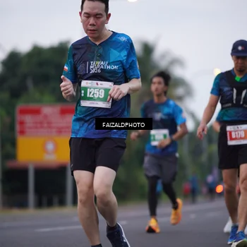 Runner Photo 4444774