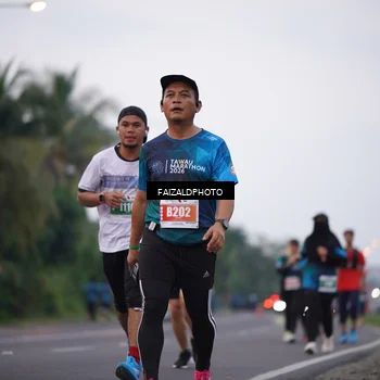 Runner Photo 4444993