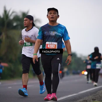 Runner Photo 4445207