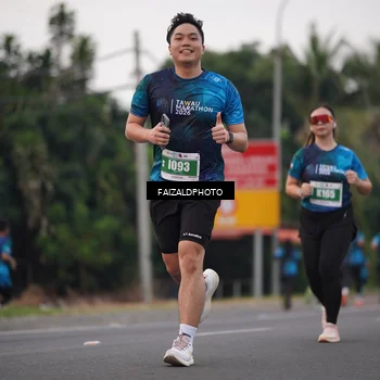 Runner Photo 4445756