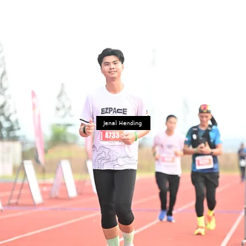 Runner Photo 4445807