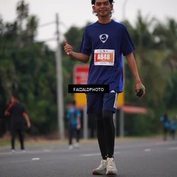 Runner Photo 4445809