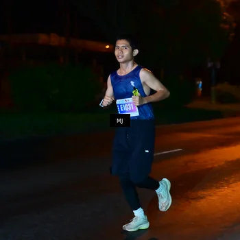 Runner Photo 4445907