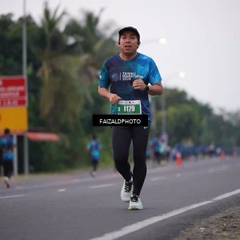 Runner Photo 4445908