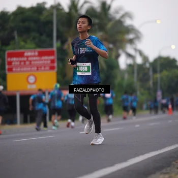 Runner Photo 4445940
