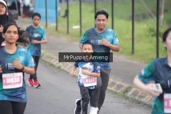Runner Photo 4445946