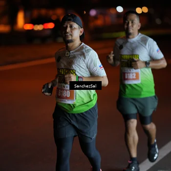 Runner Photo 4446035