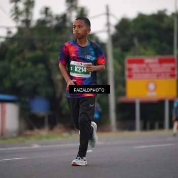 Runner Photo 4446038