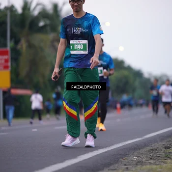 Runner Photo 4446139