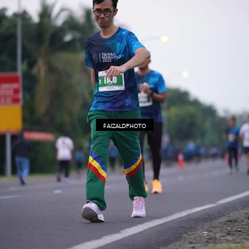Runner Photo 4446153