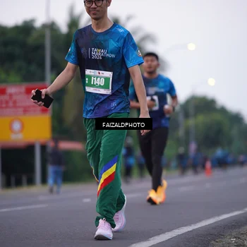 Runner Photo 4446168
