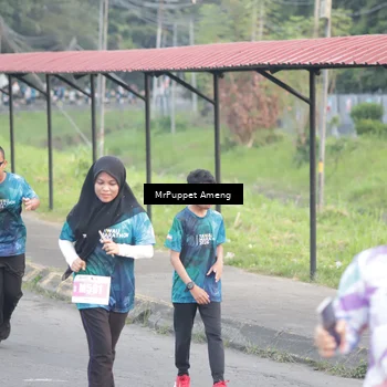 Runner Photo 4446349